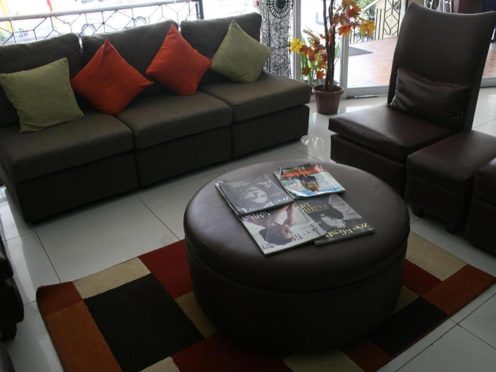 Sampaguita Suites Plaza Garcia Cebu Екстер'єр фото