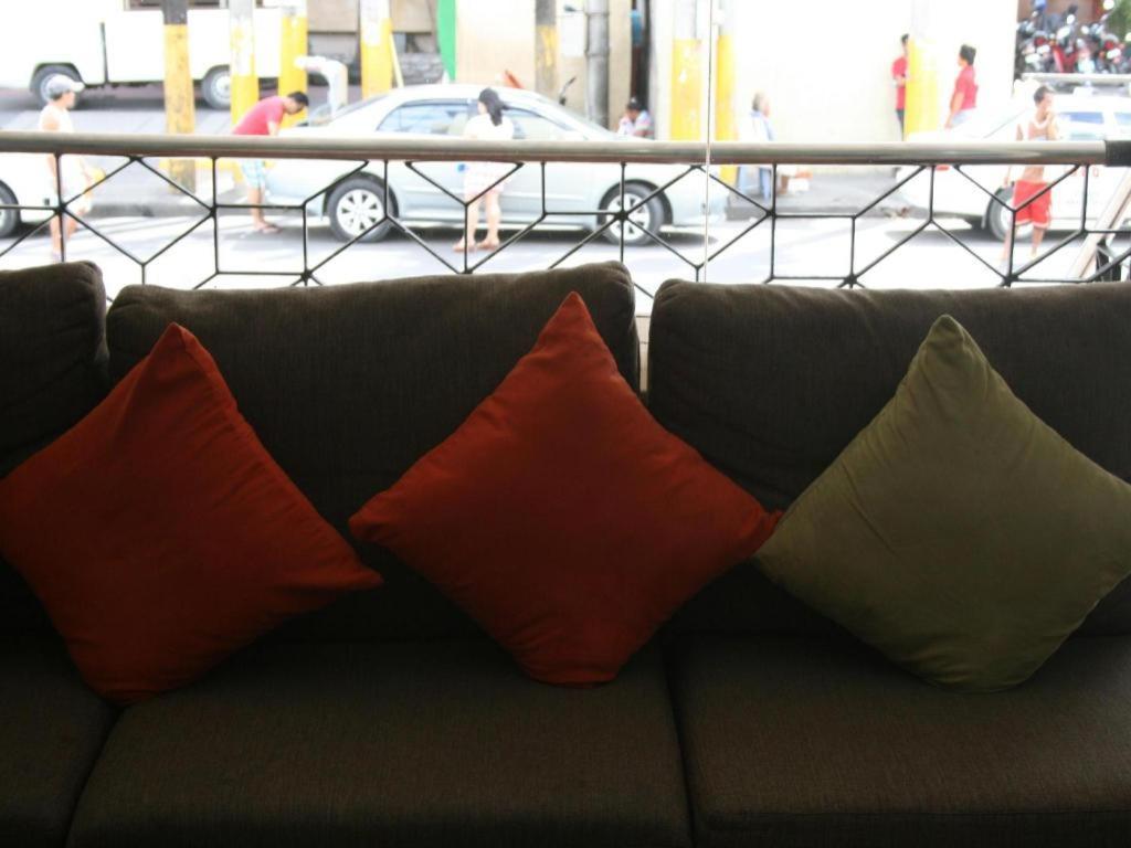 Sampaguita Suites Plaza Garcia Cebu Екстер'єр фото